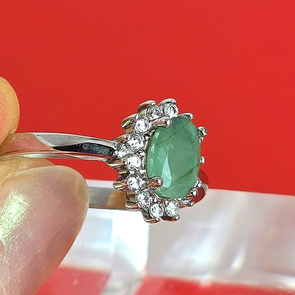 925 Sterling Silver Ring Sz 7 with Natural Oval Emerald 7x5 mm & CZ - Picture 5 of 8